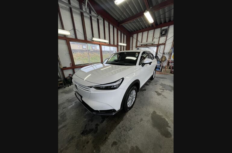 75F69F38-883D-45D6-9161-0151495DDDF4